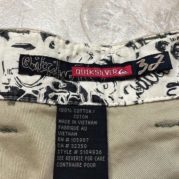 Quiksilver Dress Shorts Size 32 - Picture 3 of 3